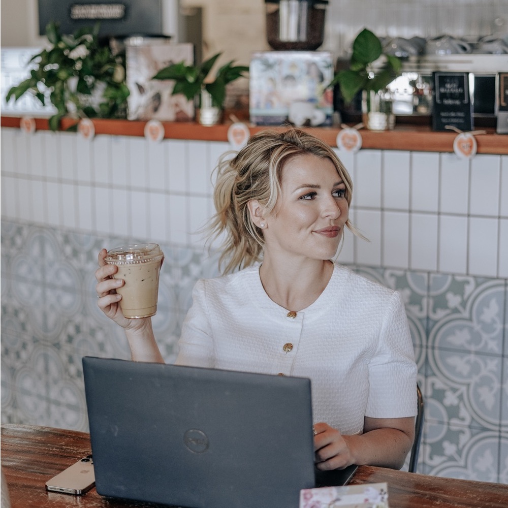 Meet your Posher, Taylor